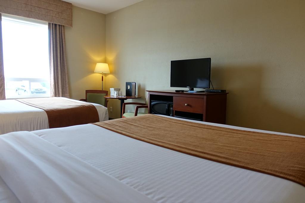 Hotel Super 8 By Wyndham Windsor Ns Esterno foto